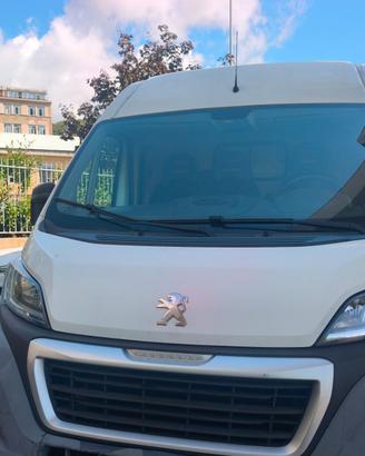 Furgone Peugeot boxer 2014 km 170.000