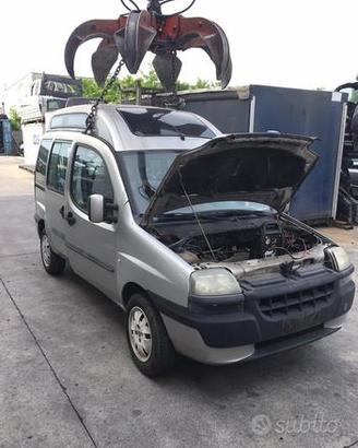 Ricambi Fiat Doblo 2002 - Veicolo per ricambi