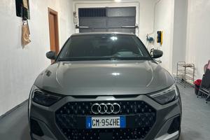Audi a1 allstreet 35 tfsi s tronic