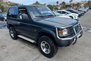 Mitsubishi Pajero 2.5 TDI Canvas-top GL