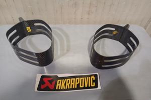 supporto in carbonio x terminale akrapovic TR21