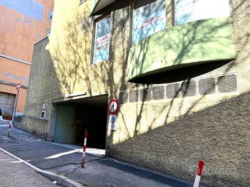 VIA PONZANINO: posto auto in autorimessa.