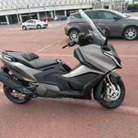 Kymco ak 550 premium