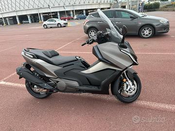 Kymco ak 550 premium