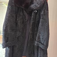 Cappotto vintage in astrakan nero
