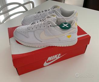 Nike Dunk Low Valentine’s Day Yellow Hearth