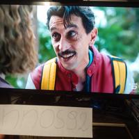 TV Samsung 4K 50" NU7400 (+SoundbarQ600B)