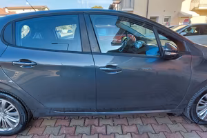PEUGEOT 208 1,4 GPL DI SERIE CASA MADRE NAVIGATORE
