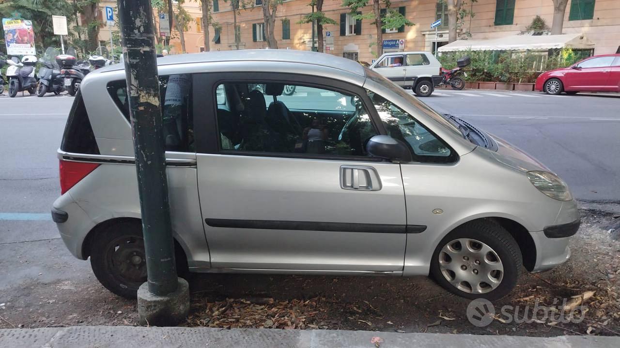 Peugeot 1007 2007 photo 3
