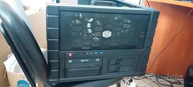 pc fisso intel i7 a liquido.