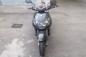 Beverly 250 ie  motore rotto
