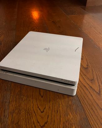 Playstation 4 Slim bianca