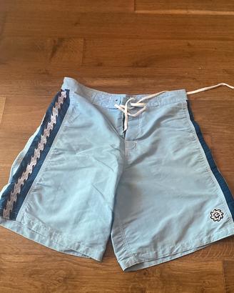 Costume al ginocchio