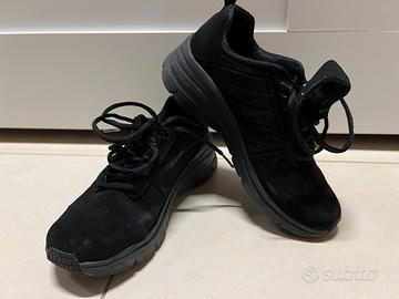 Skechers Memory Foam Nere