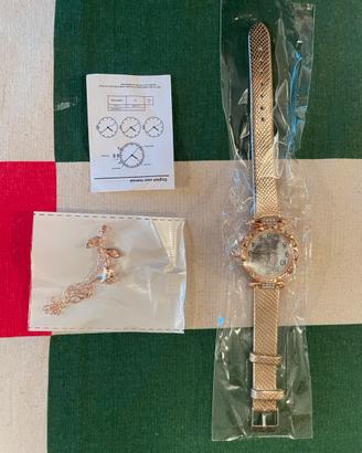Orologio al quarzo e braccialetto con fiore
