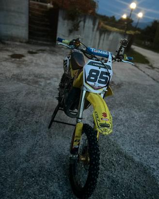 Suzuki Rm 85 da competizone