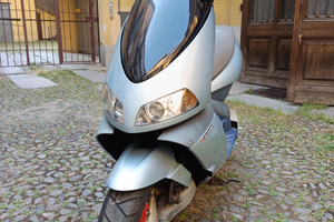 Aprilia Area51