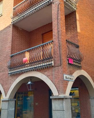 A  CARMAGNOLA   