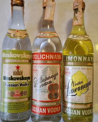 Tre Bottiglie da collezione di vodka anni 90