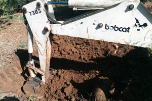 Retroescavatore trattore