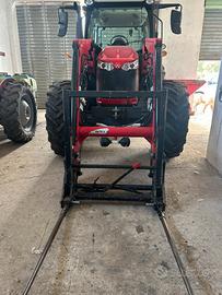 Massey ferguson 5711