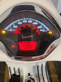 Piaggio Vespa 300 GTS - 2017