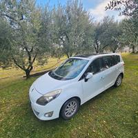 Renault Grand Scenic 2011