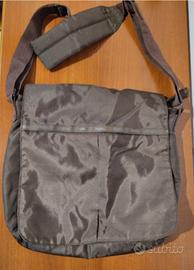 Borsa tracolla. Marca Segue.