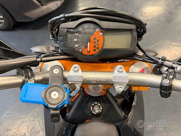 KTM 690 SMC-R DEPOTENZIATO A LIBRETTO 