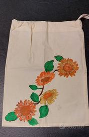 Idea ! Sacchetto in cotone dipinto a mano.