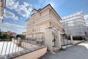 3 LOCALI A L'AQUILA
