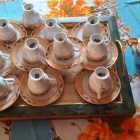 Set tazze, brocca e vassoio da te