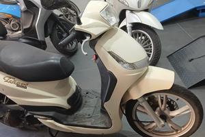 Peugeout Tweet 150