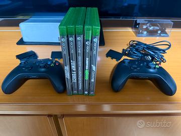 2 controller Xbox serie X + 5 giochi + bat.ric.