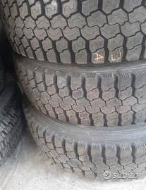 295 80 22.5 triangle