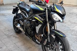 Street Triple 765 RS 2022 - 14.473km