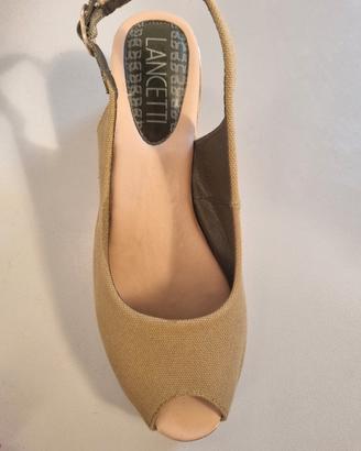 sandalo in tessuto con zeppa