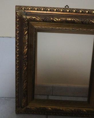 Cornice in legno