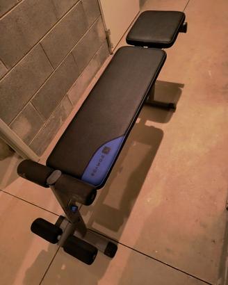 Panca addominali regolabile Domyos – stabile e rob