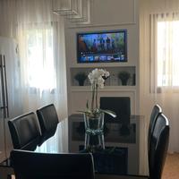 Tavolo in vetro e 6 sedie