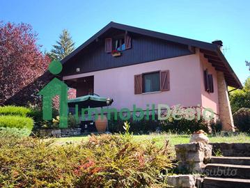 Villa di 239 m² con più di 5 locali a Pignola