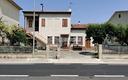 casa-indipendente-composta-da-3-appartamenti-disti