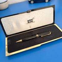 Penna MontBlanc nera collezione