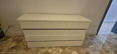 Cassettiera camera da letto