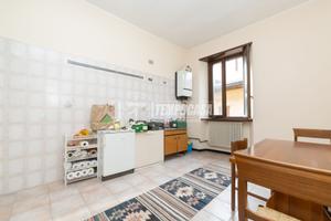 AMPIO BILOCALE CON POSTO AUTO!