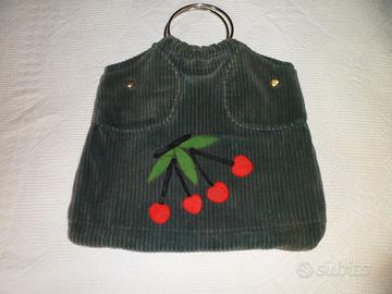 Ampia borsa per bimba.