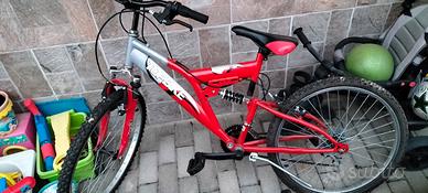 biciclette varie dimensioni per piccoli e grandi 