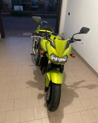 Kawasaki Z750