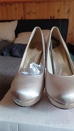 décolleté con  tacco