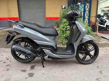 Peugeot Tweet 125